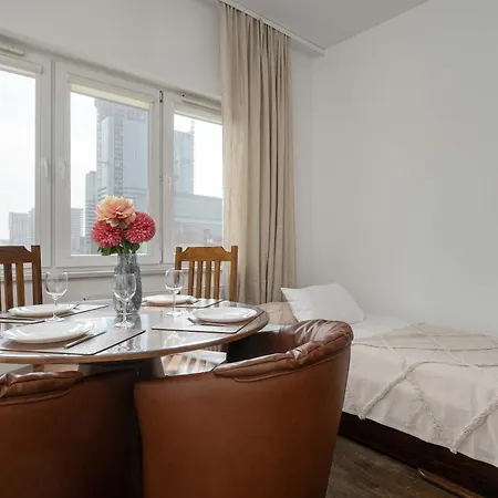 Apartmán Bright Air-conditioned With Place For Remote Work By Renters *