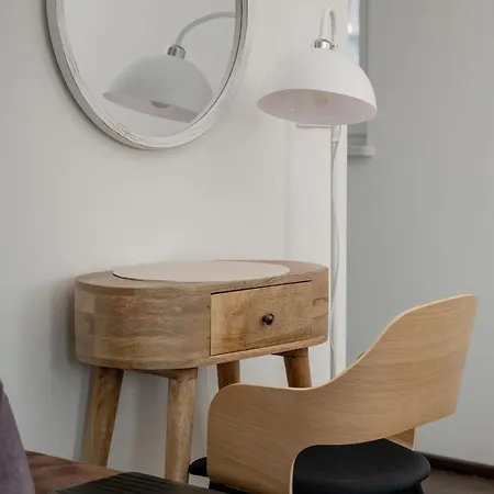 Daire Bright Air-conditioned With Place For Remote Work By Renters Wroclaw